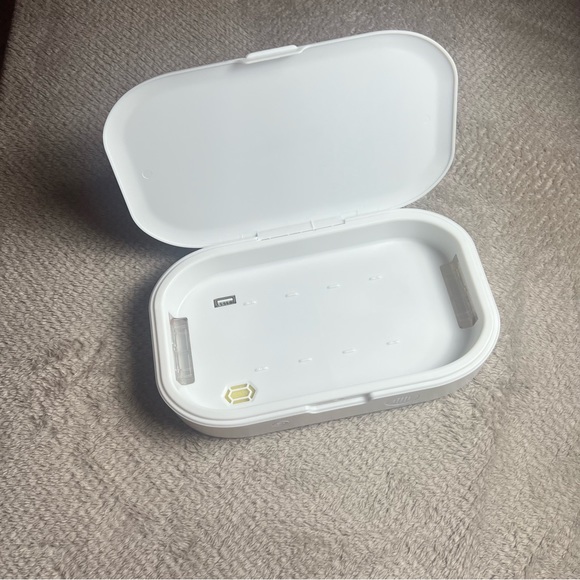 Sanitizer | uv phone sanitizer and charger - Picture 2 of 4